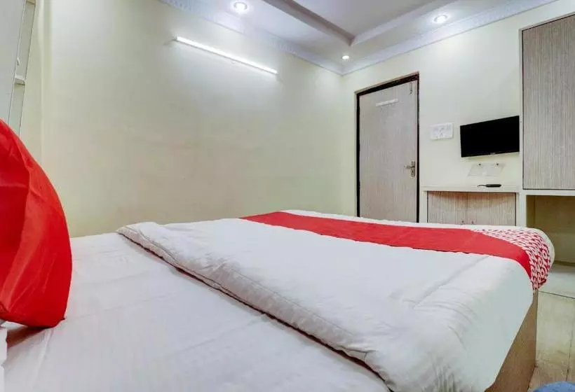 ホテル Oyo 77132 Hari Dham