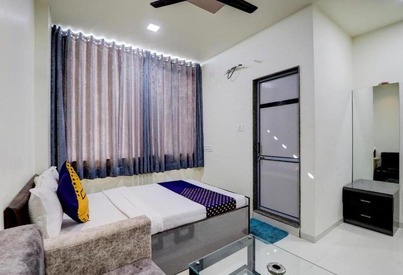 Hotel Spot On 76858  Grand Shivay