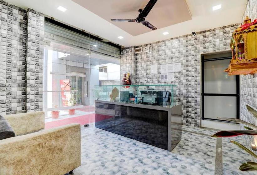 Hotel Spot On 76858  Grand Shivay