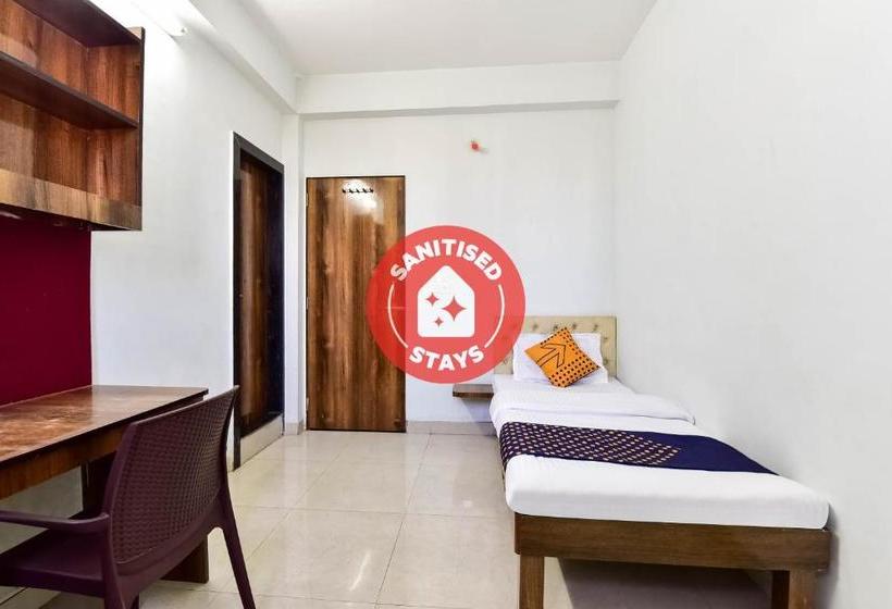 בית מלון כפרי Spot On 76981 Shri Ganga Residency