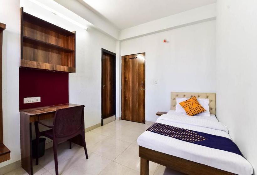 בית מלון כפרי Spot On 76981 Shri Ganga Residency