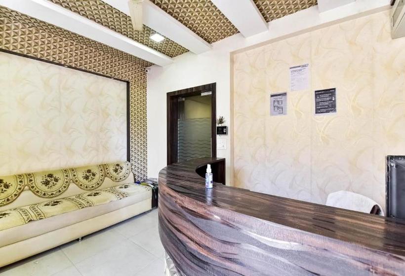 בית מלון כפרי Spot On 76981 Shri Ganga Residency