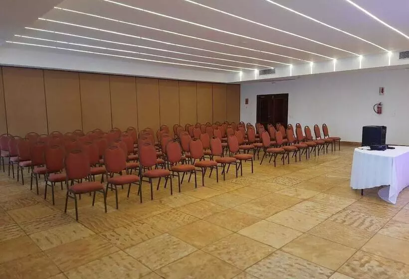 ホテル Sun City Rota Das Emoções