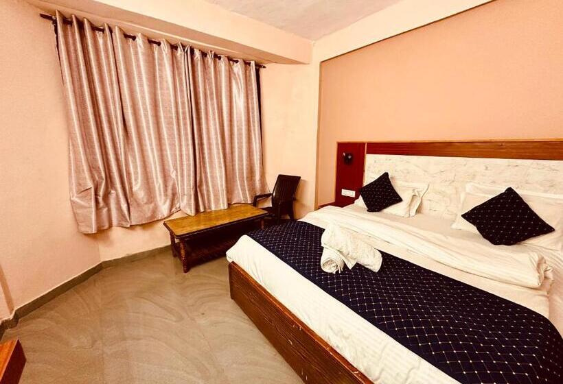בית מלון כפרי The Daulat Manali Luxury Comfort ! Travellers Delight ! Budget Friendly ! Prime Location ! Guest F