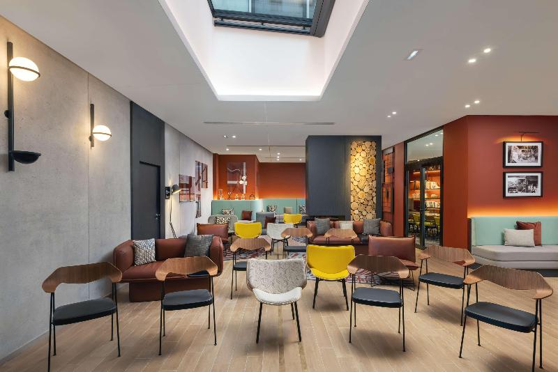 Hotel Canopy by Hilton Paris Eiffel Tower