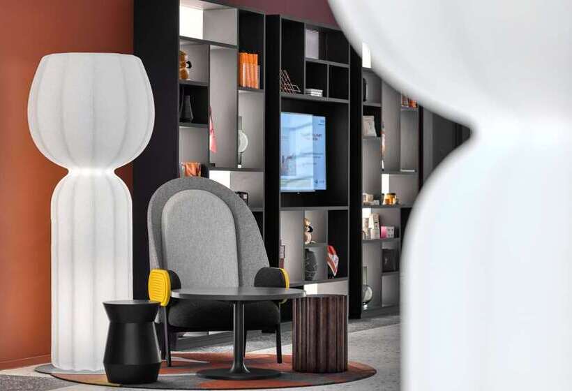 Hotel Canopy by Hilton Paris Eiffel Tower