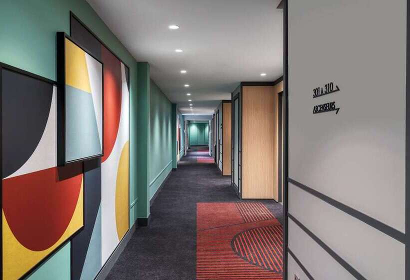 Hotel Canopy by Hilton Paris Eiffel Tower