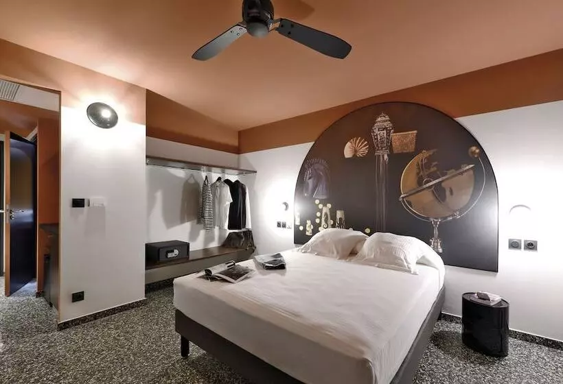 هتل Dina Morgabine Saint Denis