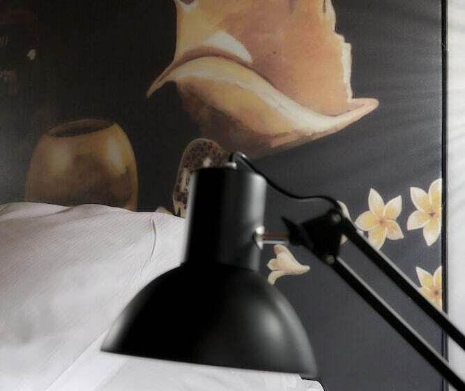 هتل Dina Morgabine Saint Denis