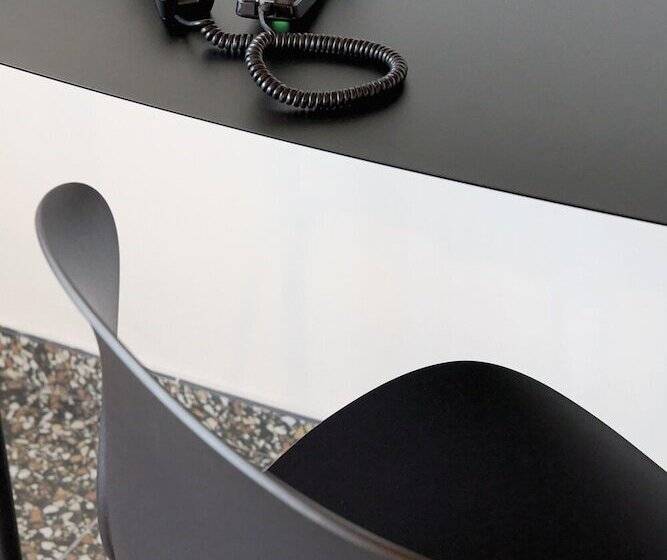 هتل Dina Morgabine Saint Denis