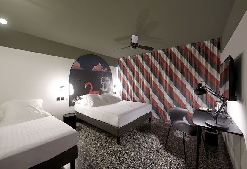 هتل Dina Morgabine Saint Denis