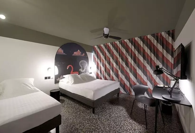 هتل Dina Morgabine Saint Denis