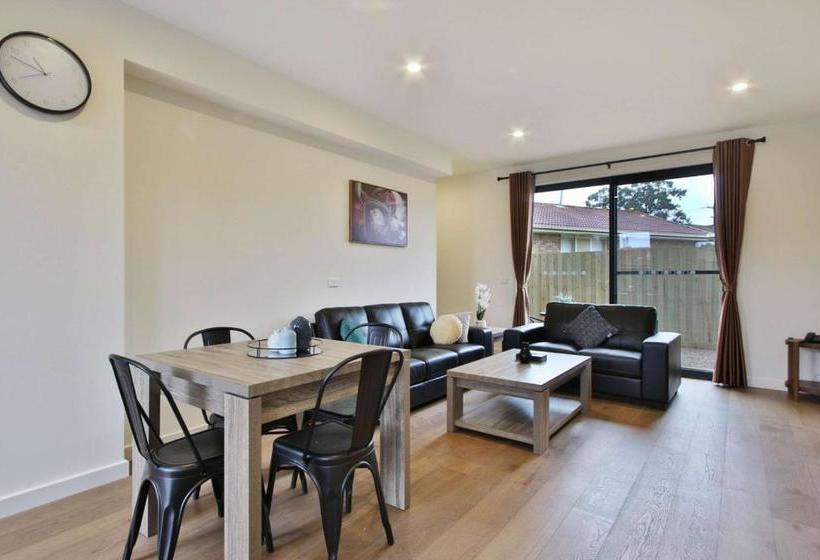 Quality Apartments Dandenong
