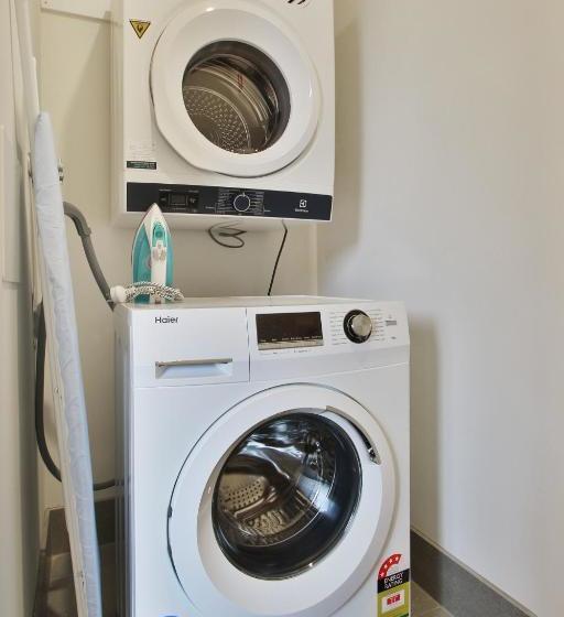 Quality Apartments Dandenong