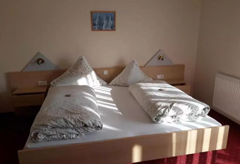 Rhöner Landhotel Haus Zur Wasserkuppe