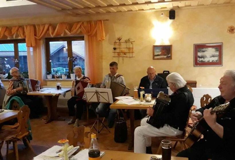 Rhöner Landhotel Haus Zur Wasserkuppe