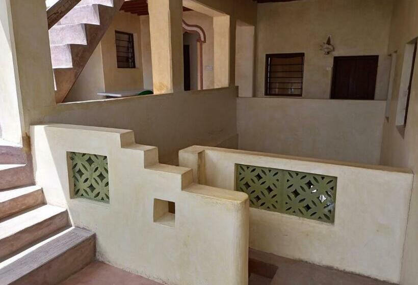 هاستل Sea Shells Inn