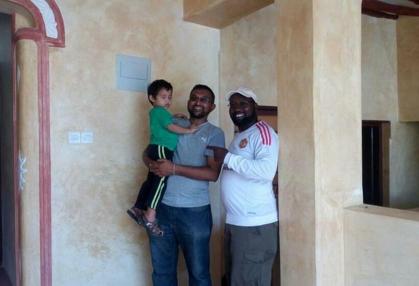 هاستل Sea Shells Inn