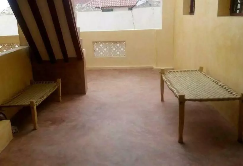 هاستل Sea Shells Inn