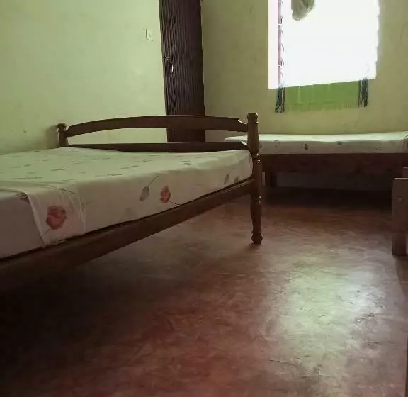 هاستل Sea Shells Inn