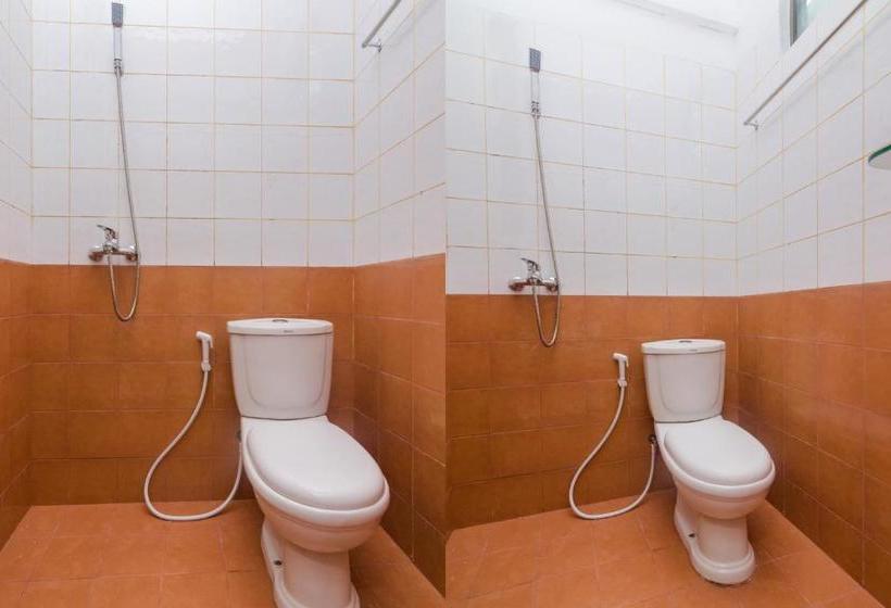 فندق Oyo Life 2528 Kost Pendopo