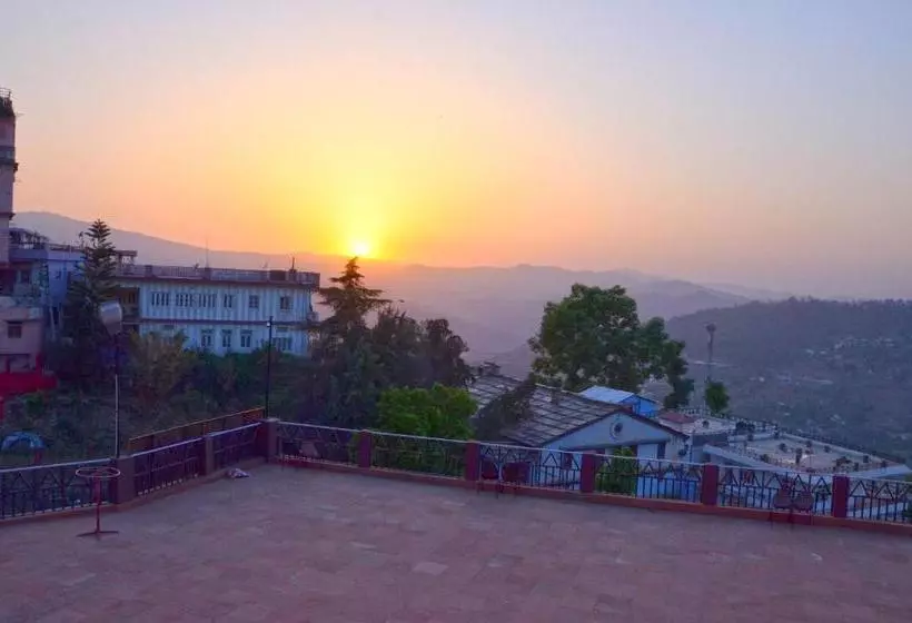 Hotelli Shikhar & Restaurant