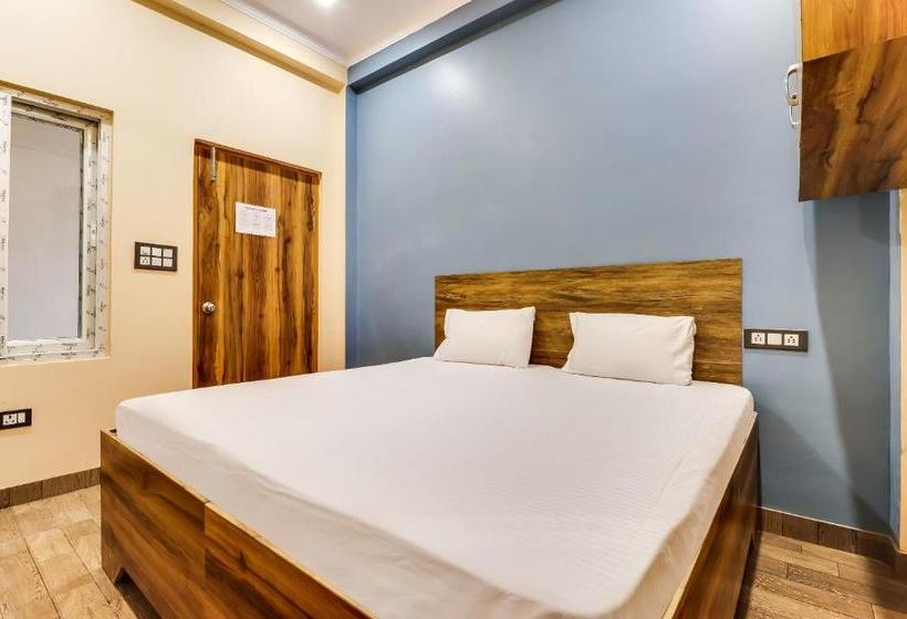 Отель Spot On 49375 Royal Inn