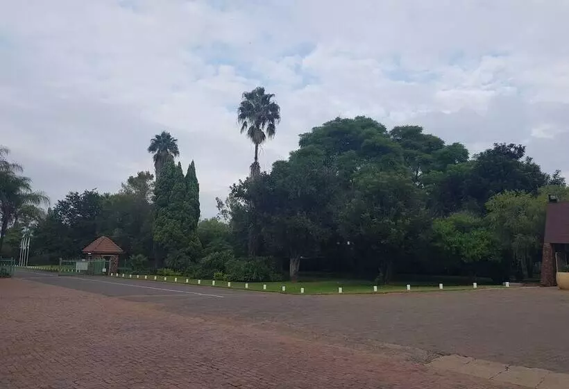 リゾートホテル Atkv Klein Kariba