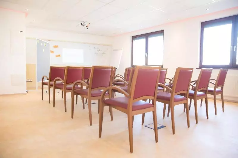 민박 Das Reinisch Just Rooms