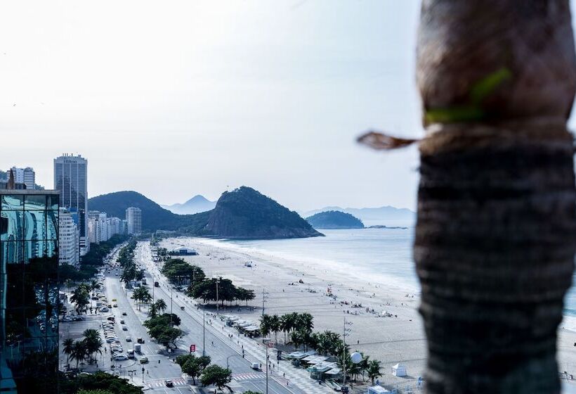 ホテル Astoria Palace