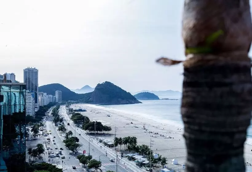 ホテル Astoria Palace