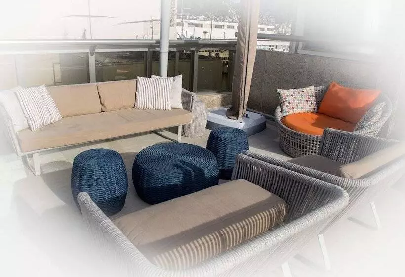 ホテル Astoria Palace