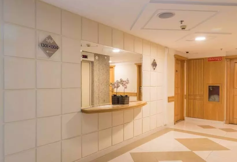 ホテル Astoria Palace