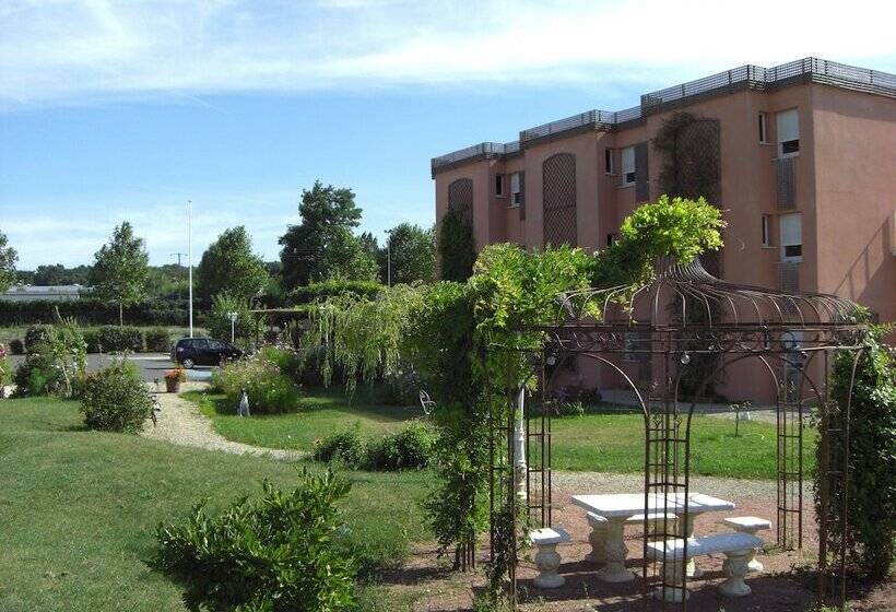 בית מלון כפרי Au Sans Souci