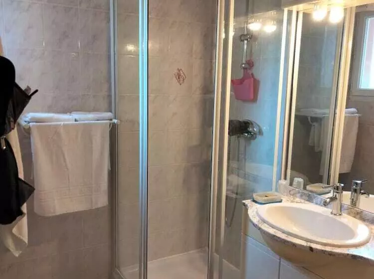 Отель Au Sans Souci