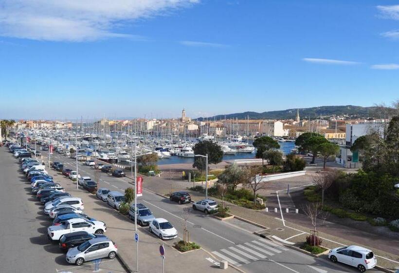 Отель Ibis Martigues Centre