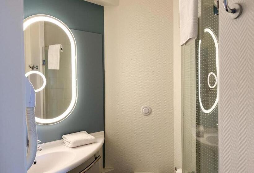 Отель Ibis Martigues Centre