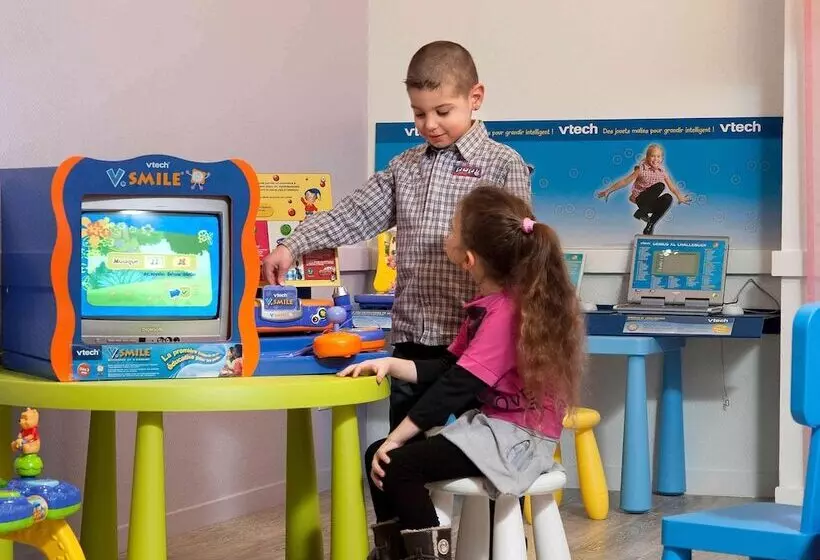 Отель Ibis Styles Melun