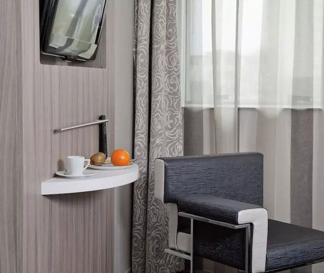 Отель Ibis Styles Melun