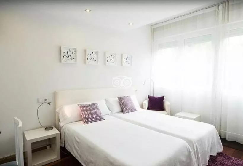 Отель Itxas Gain Getaria