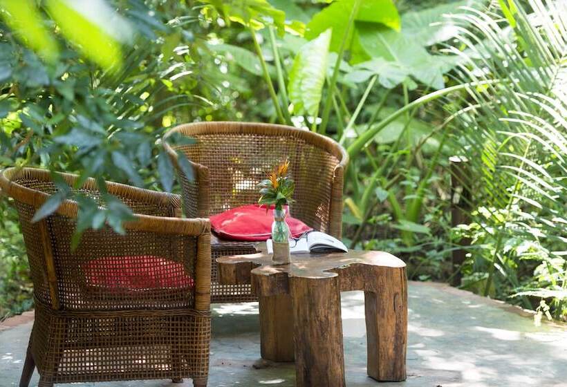 호텔 La Aldea De La Selva Lodge