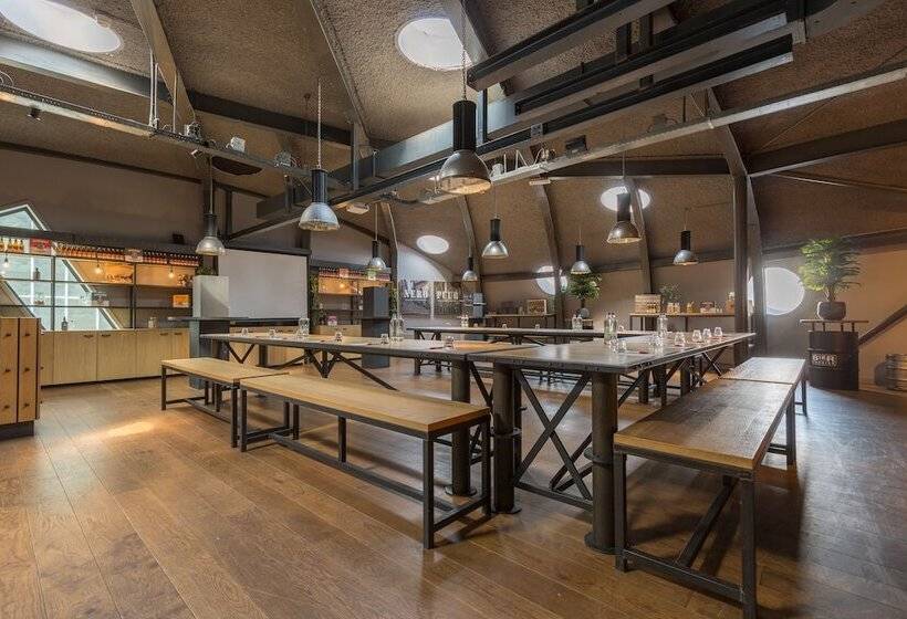 Leonardo Hotel Almere City Center