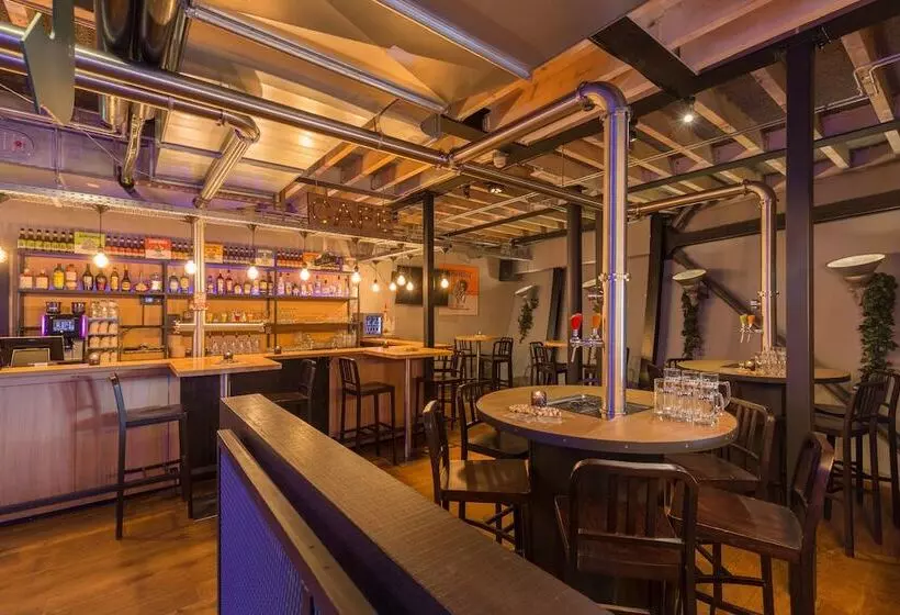 Leonardo Hotel Almere City Center