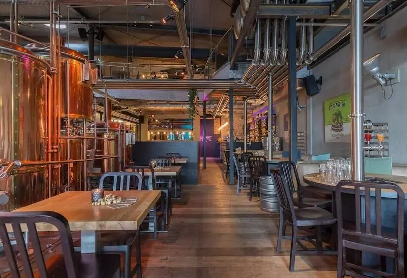 Leonardo Hotel Almere City Center