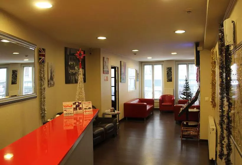 Hotelli Montmartre Clignancourt