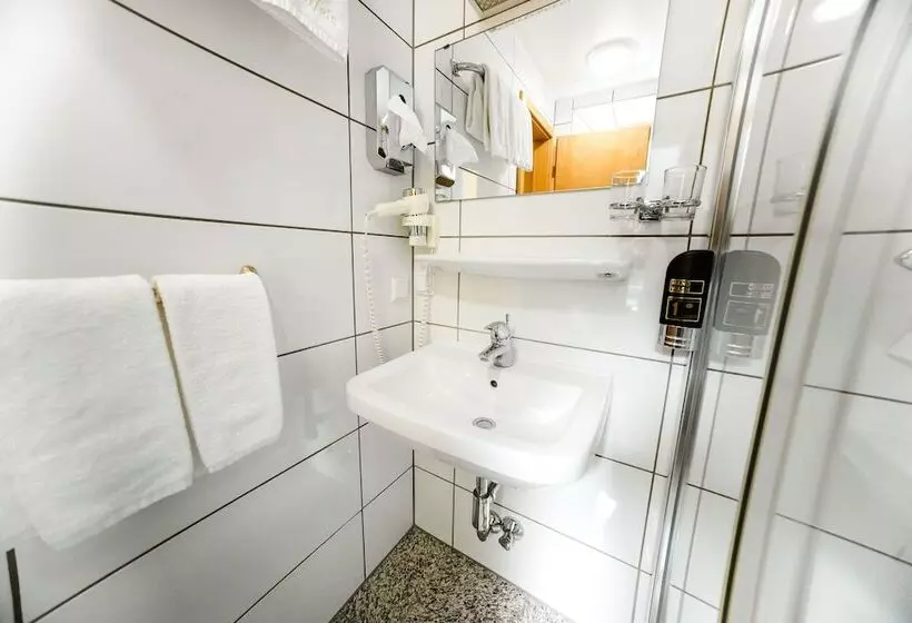 Отель Rheinfels