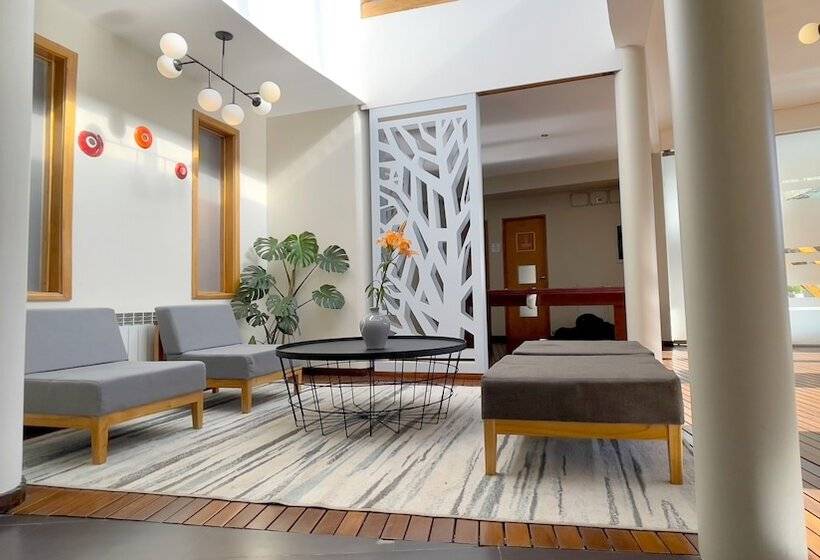 هتل Rochester Bariloche Suites & Spa