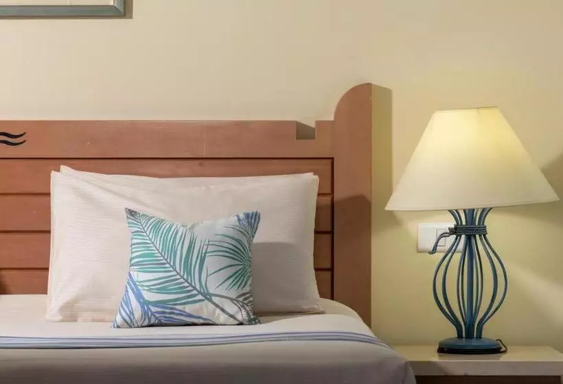 酒店 Royal Lagoons Resort & Aqua Park Families And Couples Only