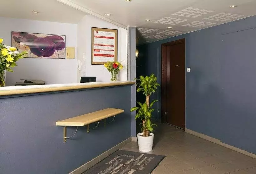 Hotell Séjours & Affaires Paris Nanterre