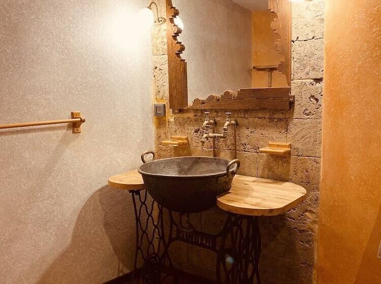 هتل S.nikolis  Historic Boutique